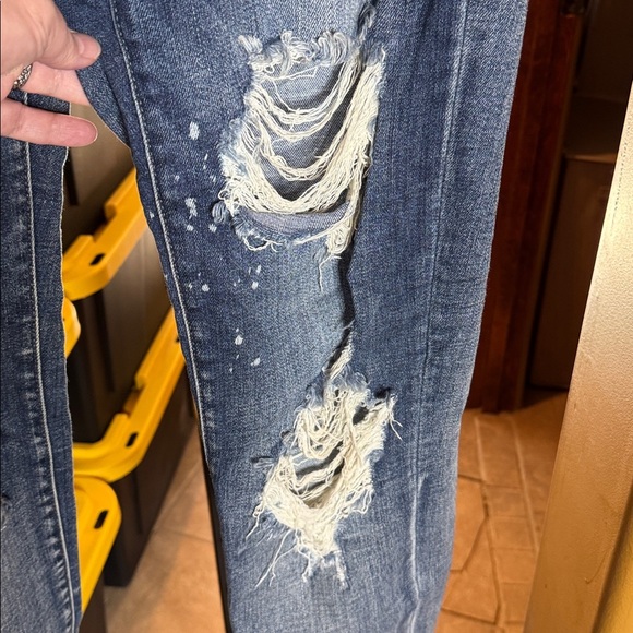 Judy Blue Dark Wash Mid Rise Distressed Blue Jeans Size Medium 29.5” Waist 7/28 - Picture 12 of 16